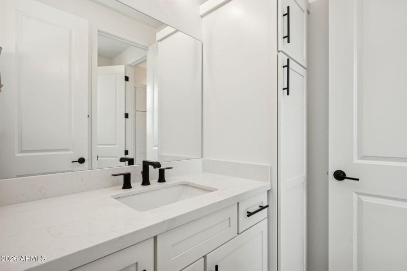 31-web-or-mls-20136-w-hazelwood-st