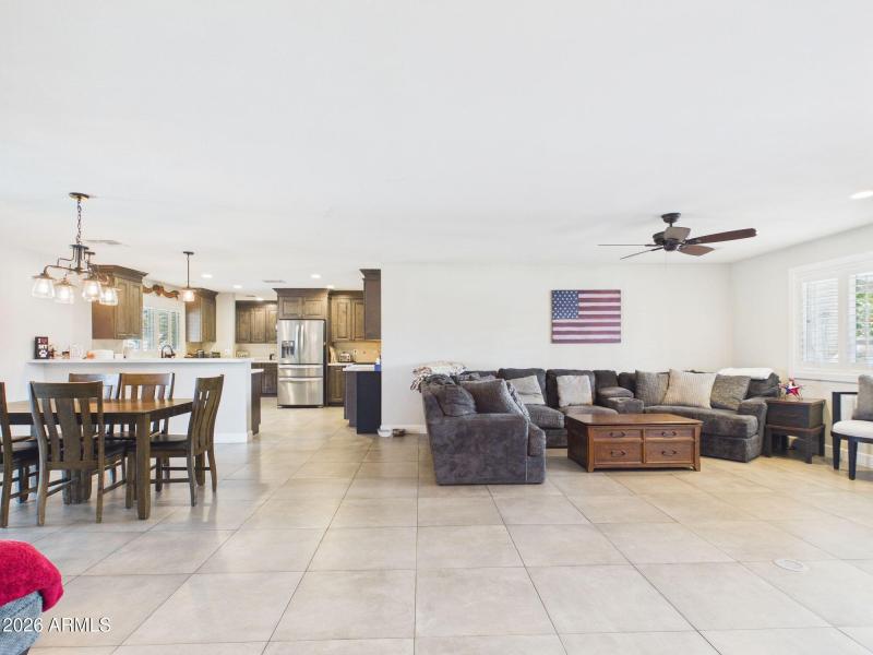 3-web-or-mls-CAM03379G0-PR0180-STILL003