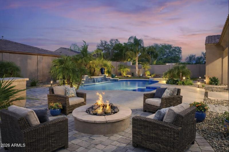 Backyard/Firepit