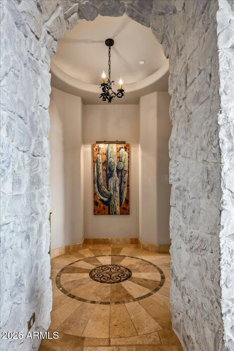 30-Primary Suite Entry