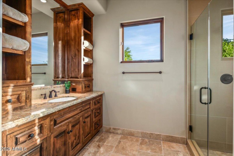 51-Guest Bath & Showers