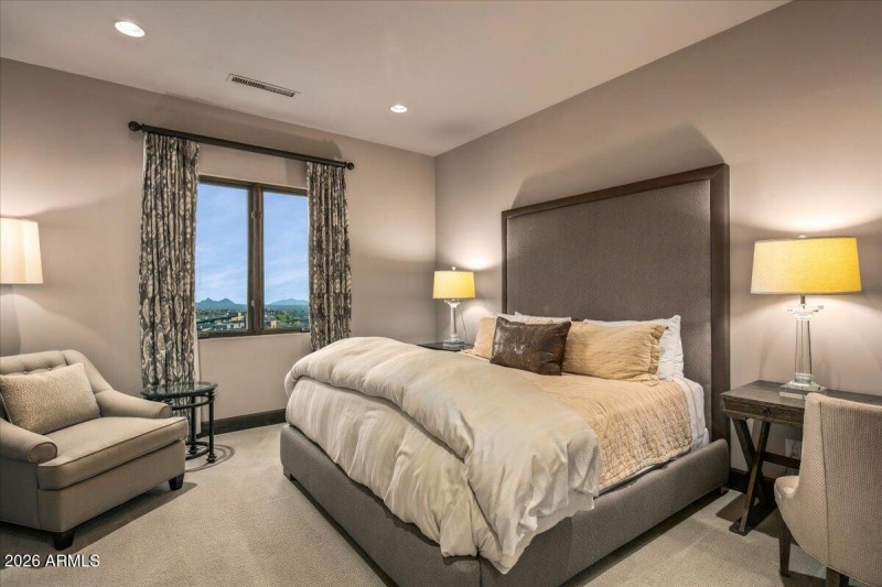 70-Guest House Suite