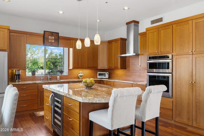 Eat in kitchen island