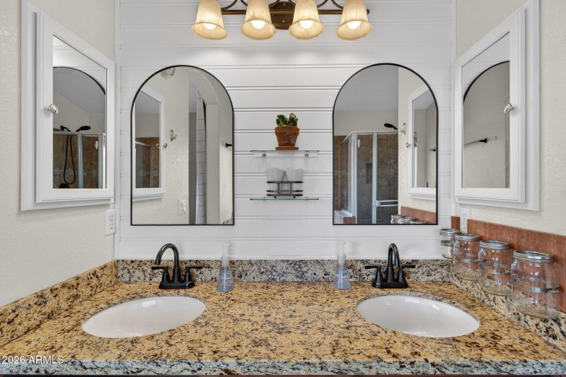 46-web-or-mls-71W Lone Cactus Dr (2)