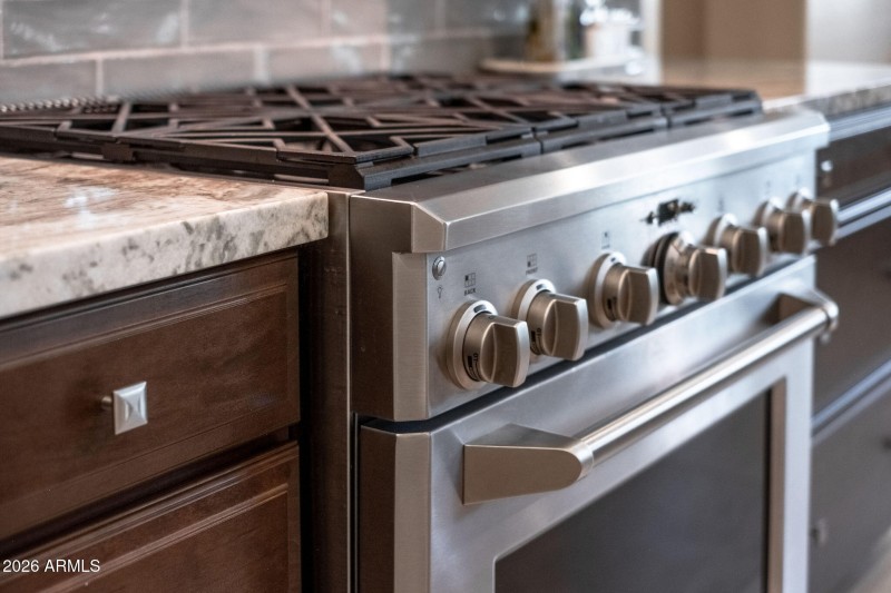 Cooking with Gas - 6 top!