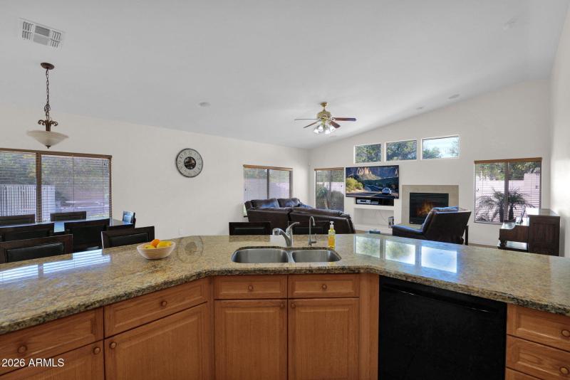 25-web-or-mls-P1525804