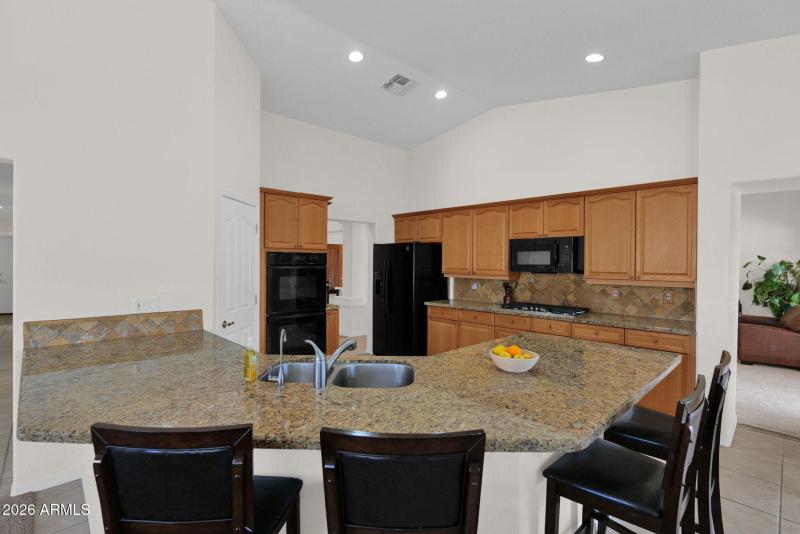 27-web-or-mls-P1525808