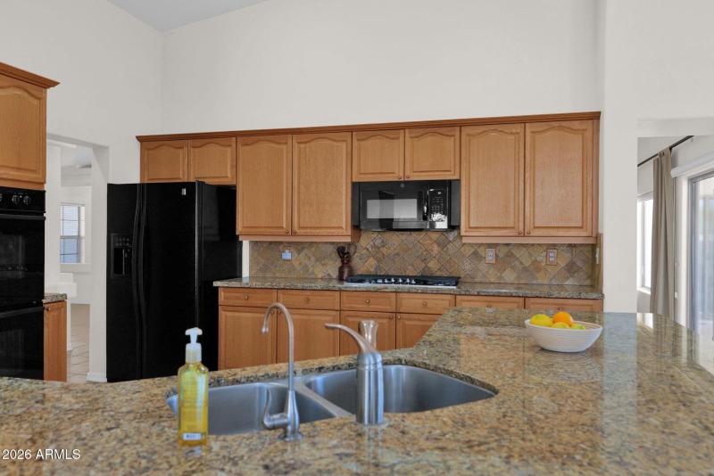 28-web-or-mls-P1525809