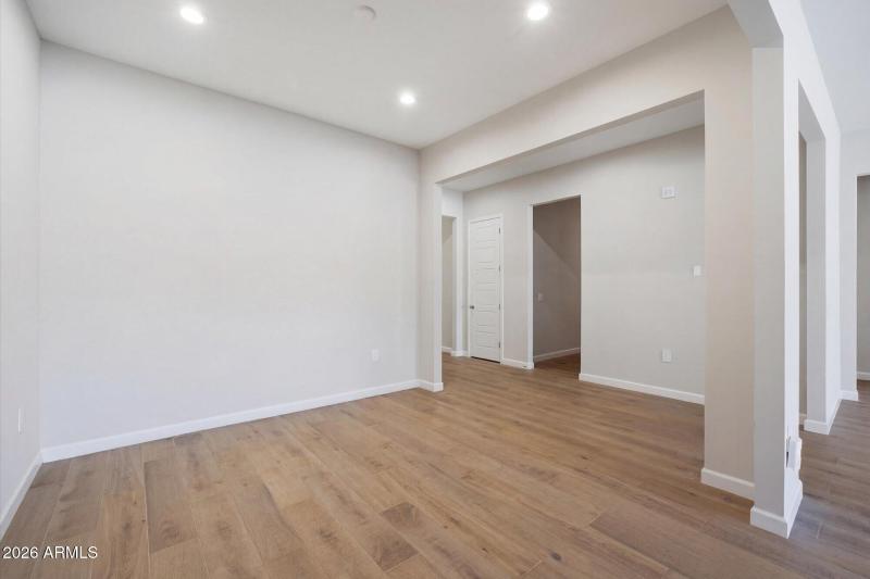 Additional Room w Abundant Light