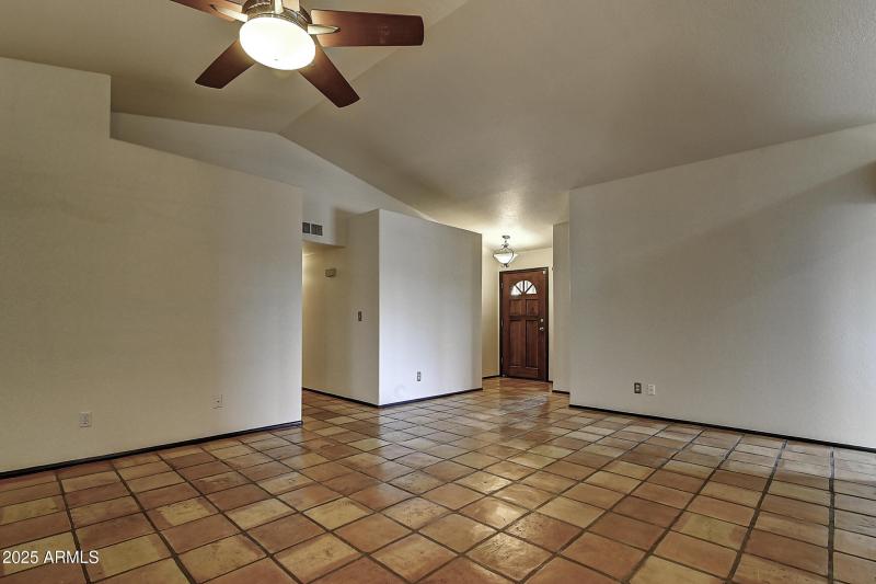 14004 N Sussex Pl (18)