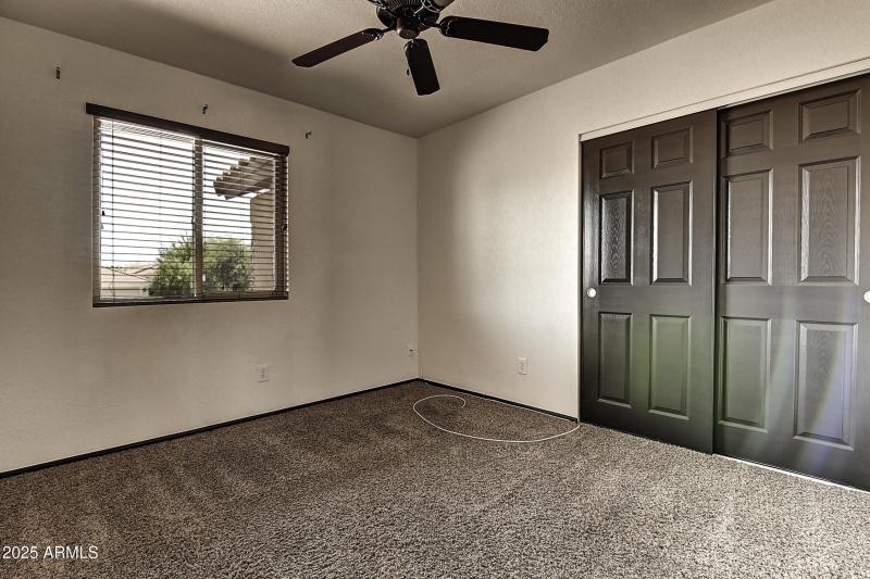 14004 N Sussex Pl (35)