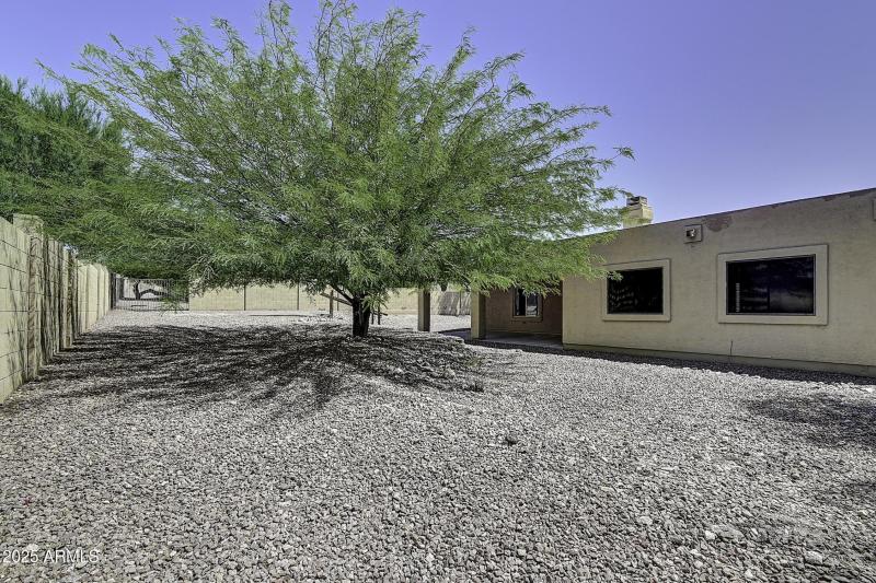 14004 N Sussex Pl (15)