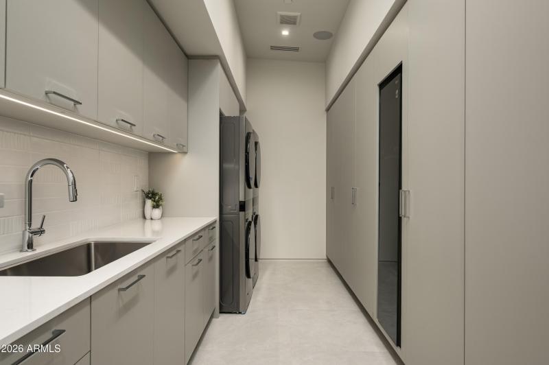 067_Laundry Room