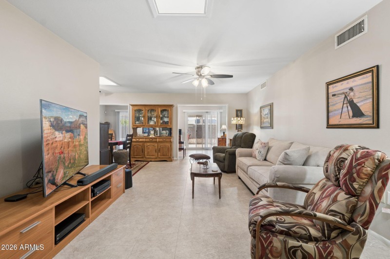 7-web-or-mls-10520-w-white-mountain-rd