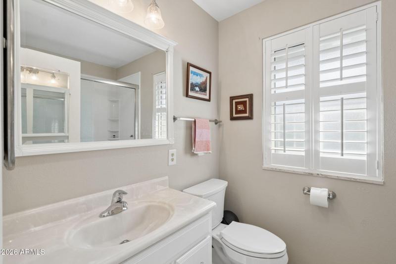 22-web-or-mls-10520-w-white-mountain-rd