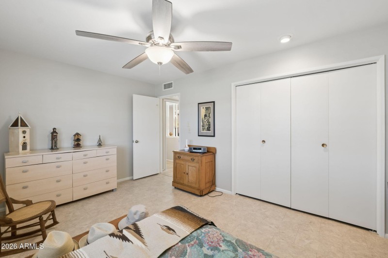 25-web-or-mls-10520-w-white-mountain-rd