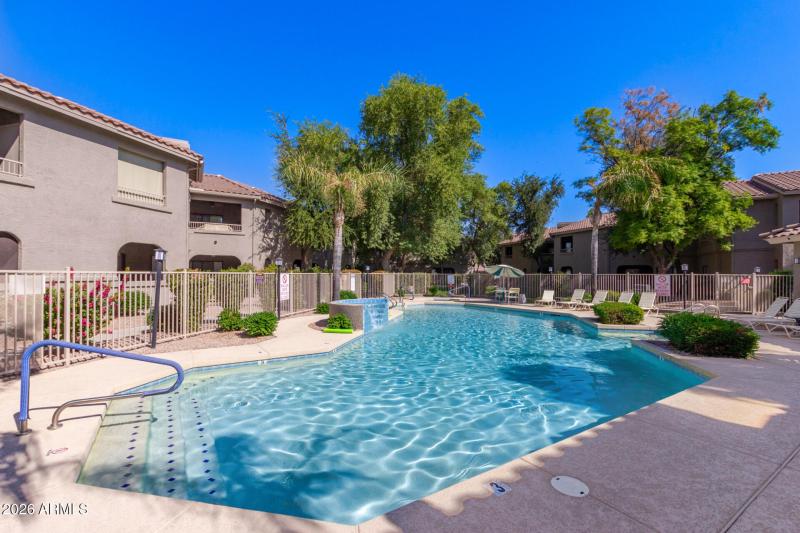 44-Frank Lloyd Weight