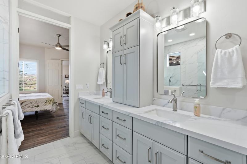 Fully Remodeled Primary Bath