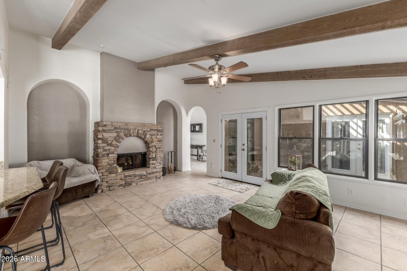 great room w/ fireplace