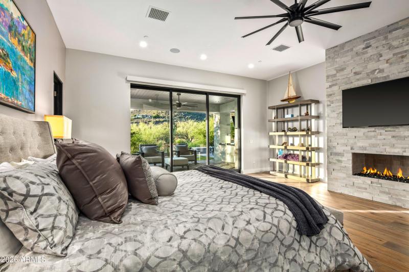 028_Primary Suite Drama