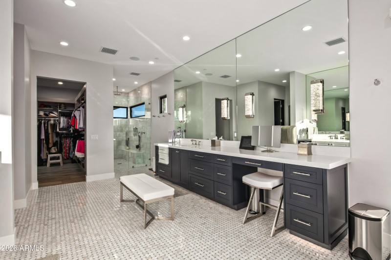 032_Primary Double Vanities