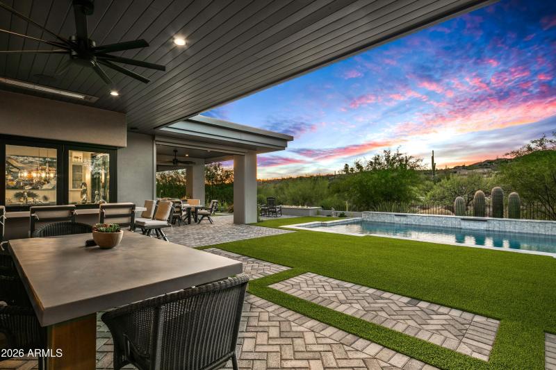 054_Colorful Desert Sunsets