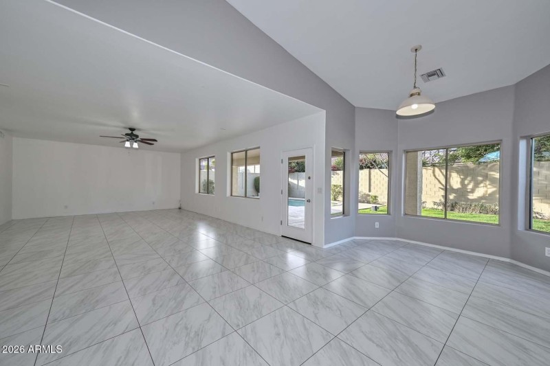 Family Room-Breakfast Room