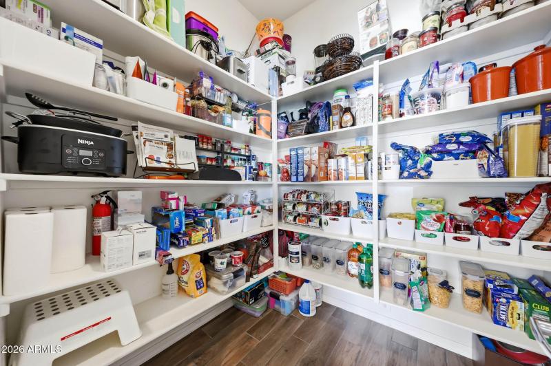 B (35) - Kitchen Pantry