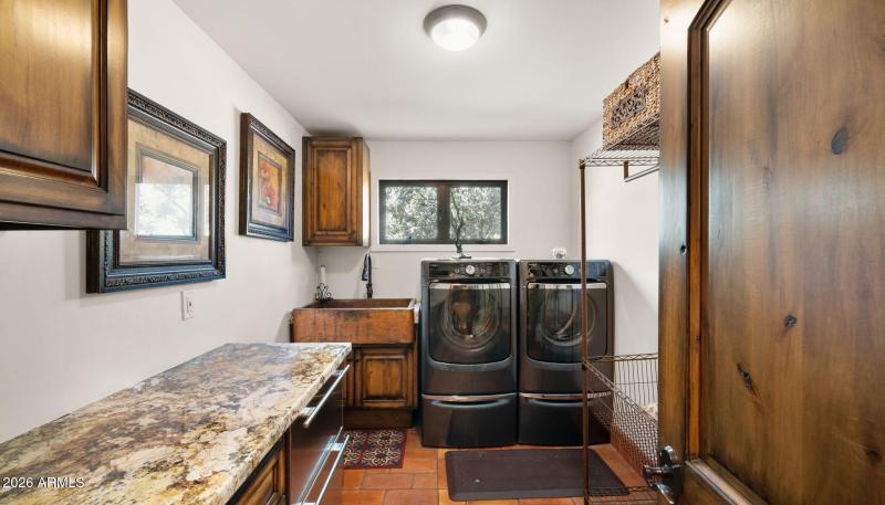 52-web-or-mls-Laundry Room