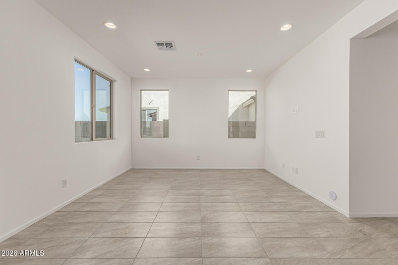 07 - Crescent Moon 46800