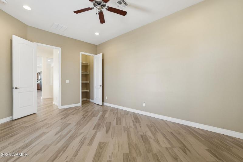 CASITA W PRIVATE DOOR