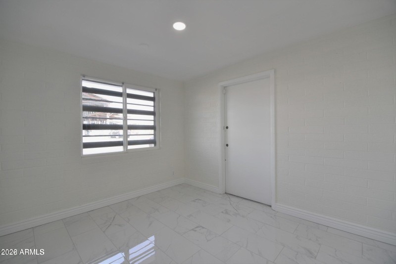 20220114182918693921000000-o