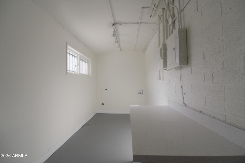 20220114183224773484000000-o