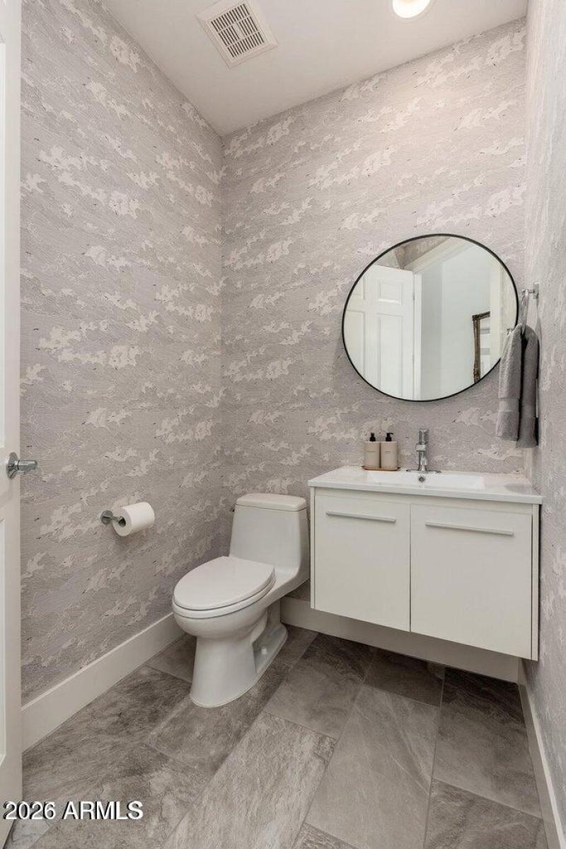 powder room
