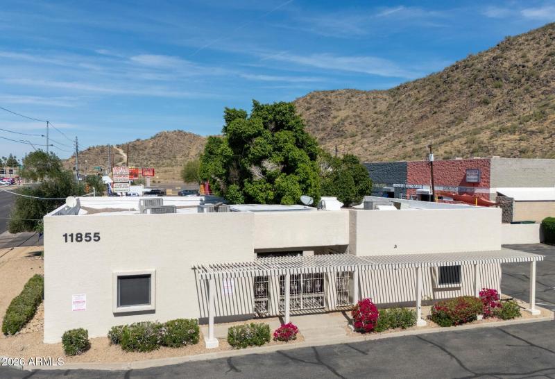 11855 N 19th Ave - Brochure Cover (7)