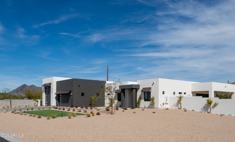 31383 Daylight Exterior Photos-1