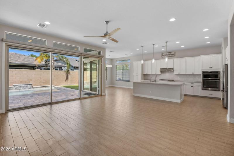 10-web-or-mls-2860-e-pinto-dr