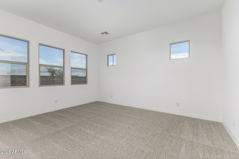 PHX_TV_Lot 2005_Currant_17408_ownersbed