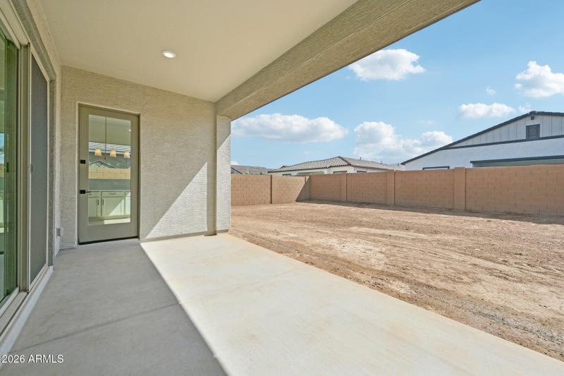 42-web-or-mls-E Twin Acres Dr-S1103-042