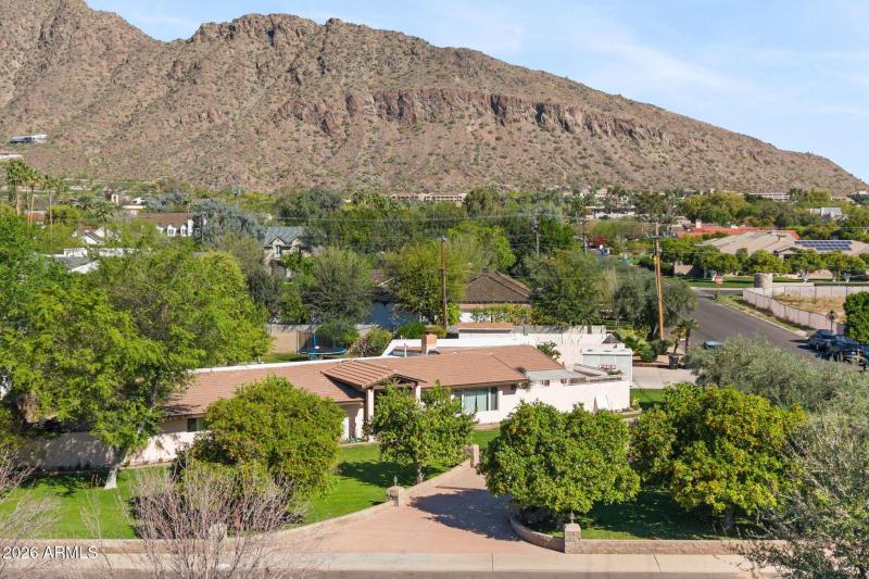 49-web-or-mls-5944-e-calle-del-norte