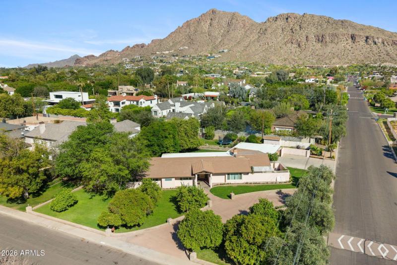 47-web-or-mls-5944-e-calle-del-norte