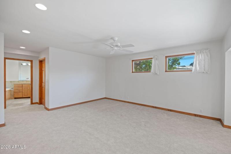 22-web-or-mls-5944-e-calle-del-norte