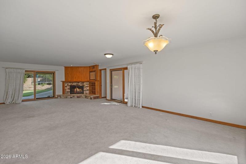 15-web-or-mls-5944-e-calle-del-norte