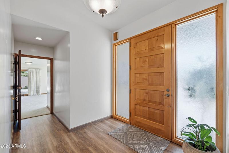 9-web-or-mls-5944-e-calle-del-norte