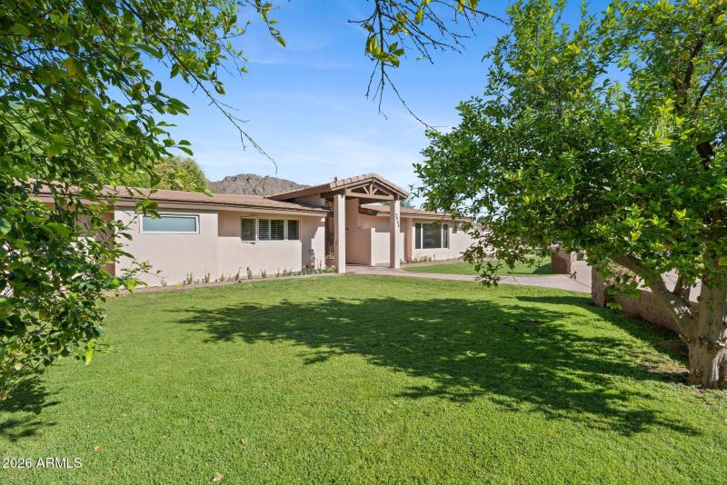 2-web-or-mls-5944-e-calle-del-norte