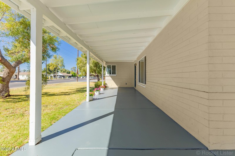 06 - Oak Front Porch