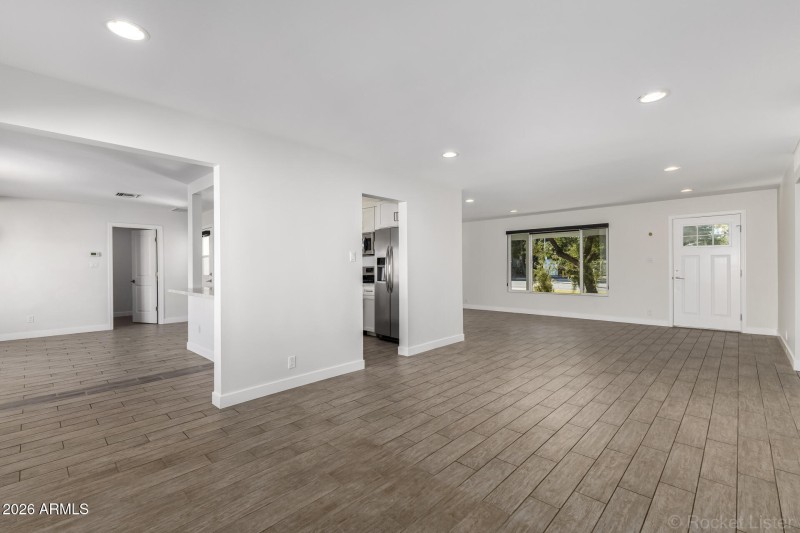 10 - Oak Family to Entry