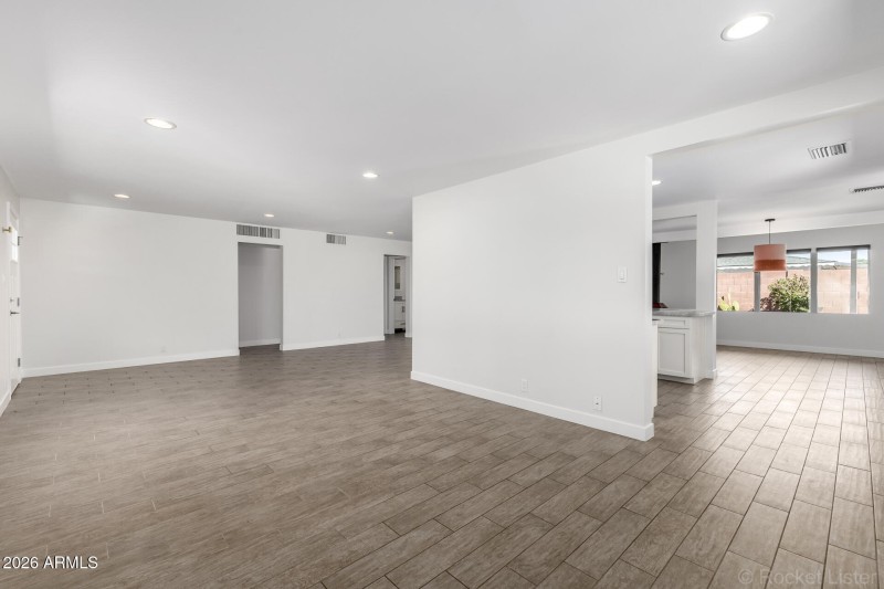 13 - Oak Great Room Dining to Kitchen