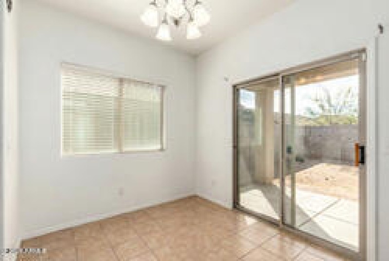 cocopah_dining vacant