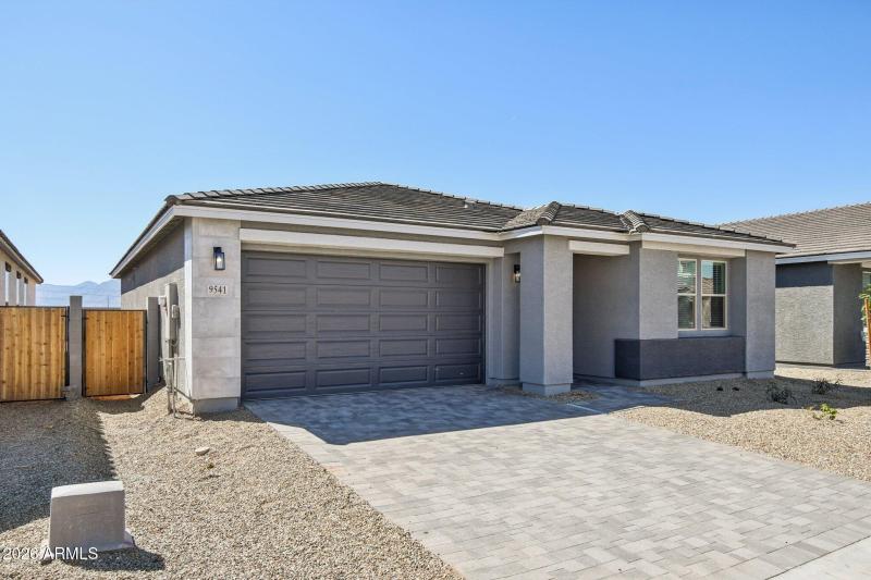 2-web-or-mls-W Tamarisk Ave-S1403-002